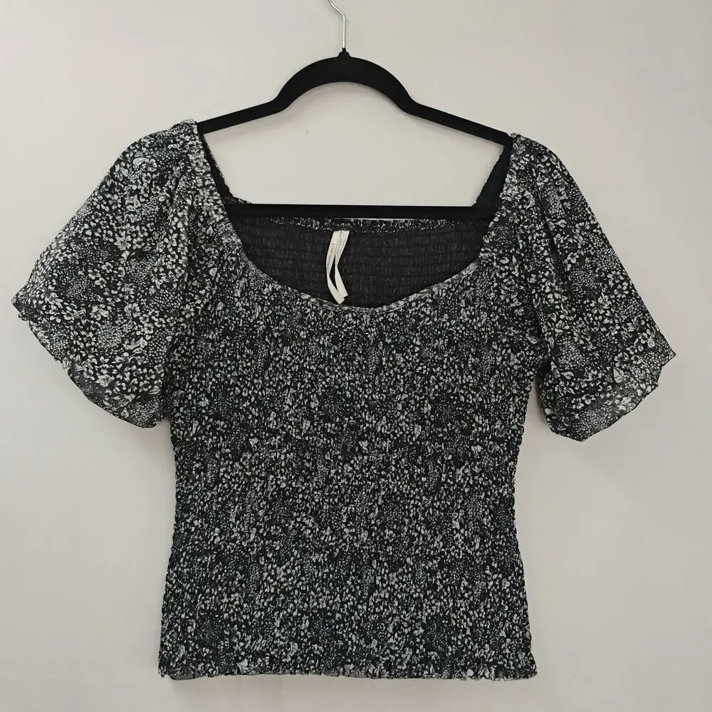 Anthropologie Aurelia Smocked Top Black & White Floral S Puff‎ Sleeve